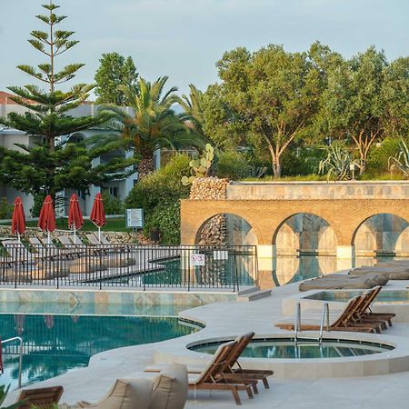 Bitzaro Grande Hotel & Suites Kalamákion 外观 照片