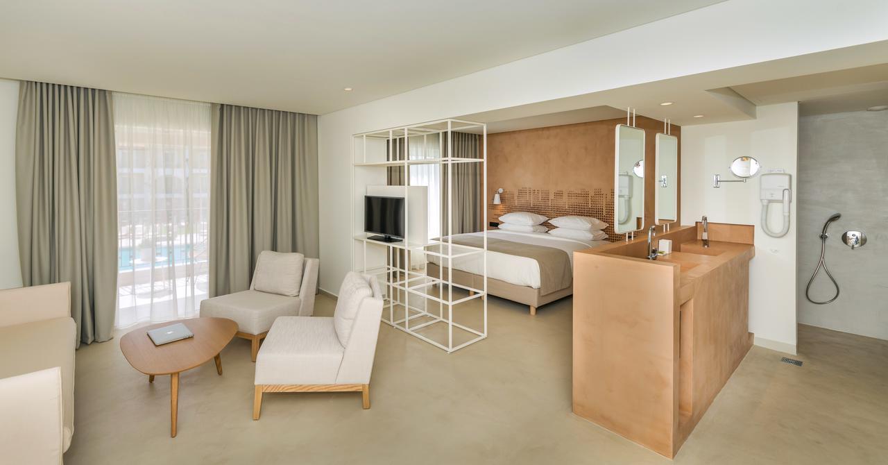 Bitzaro Grande Hotel & Suites Kalamákion 外观 照片