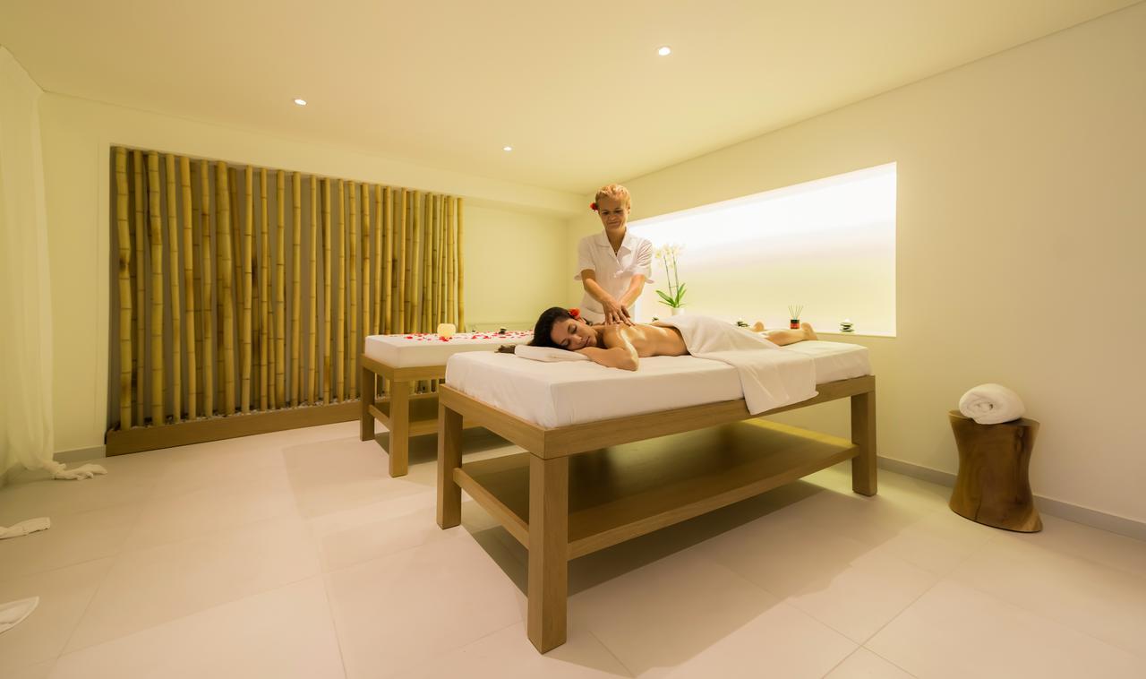 Bitzaro Grande Hotel & Suites Kalamákion 外观 照片